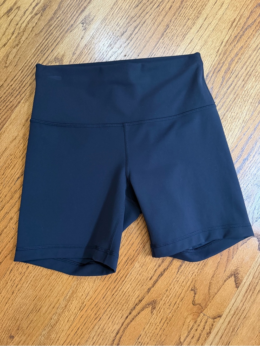 lululemon athletica Black Soft Shorts Sz 8